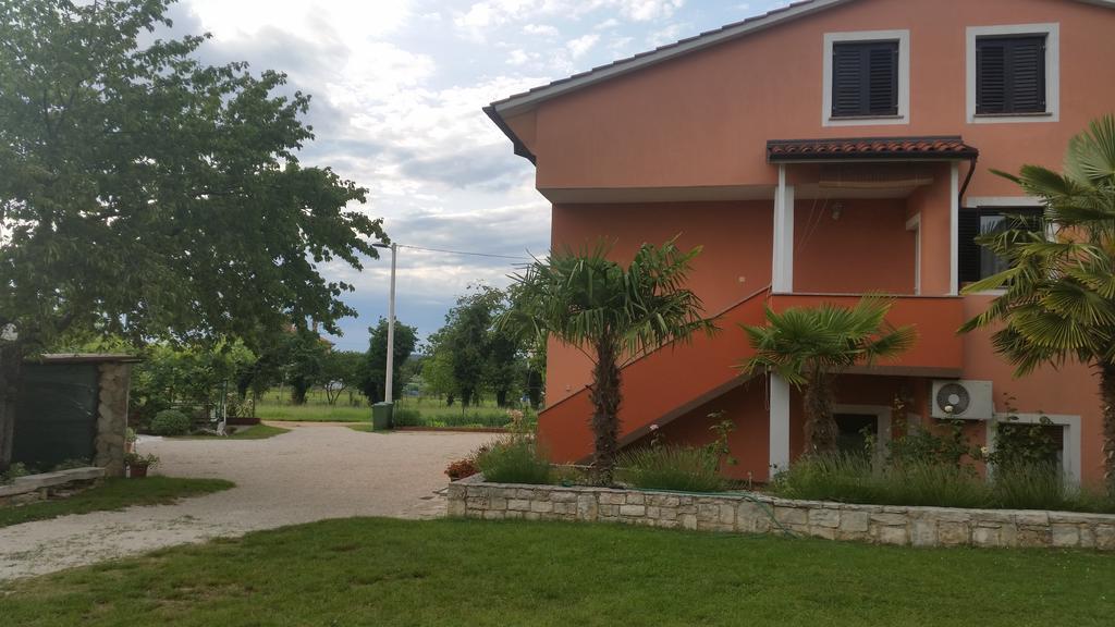 Apartments Davor Umag Exteriör bild