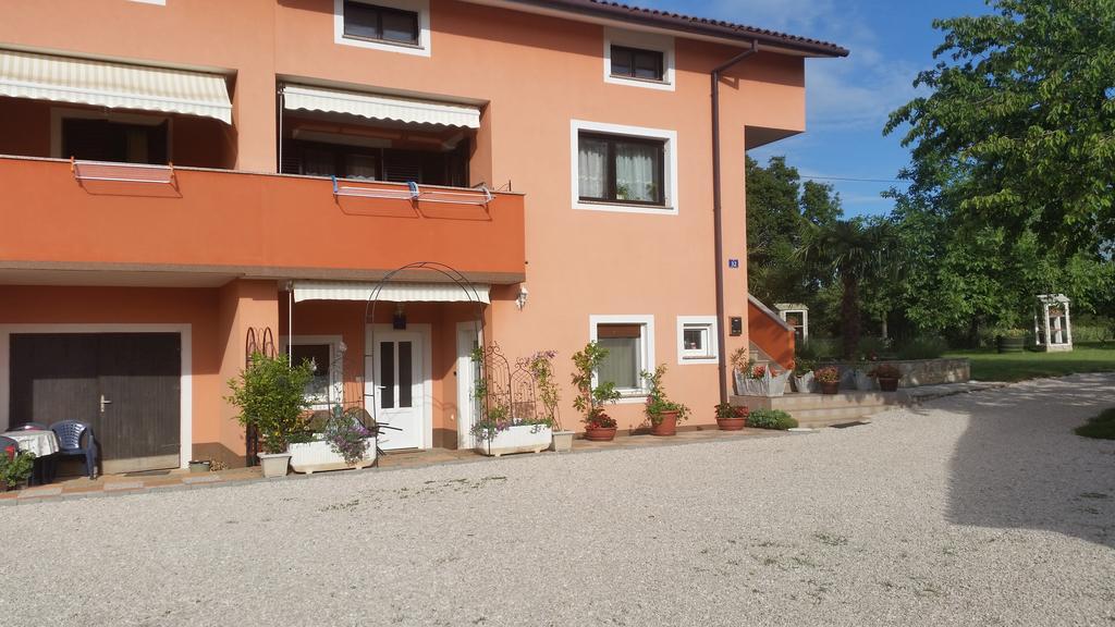 Apartments Davor Umag Exteriör bild