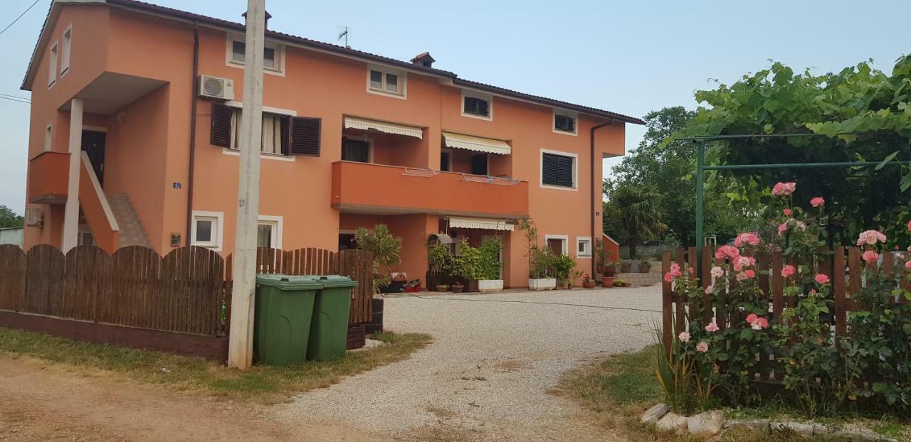 Apartments Davor Umag Exteriör bild